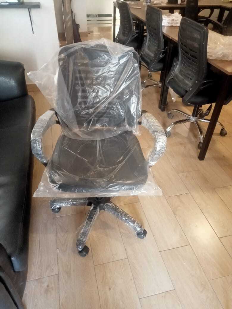 FRED Office Chair Elegant Shape Black Color | Furvive