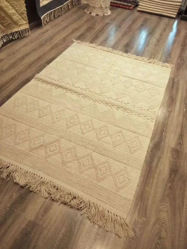 Handmade Wool Rug HMK005 سجادة مصنوعة يدويا من الصوف