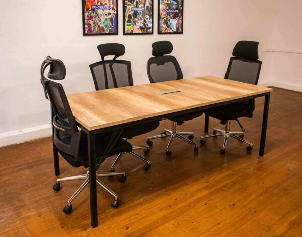 Meeting Table MAVY ترابيزة اجتماعات