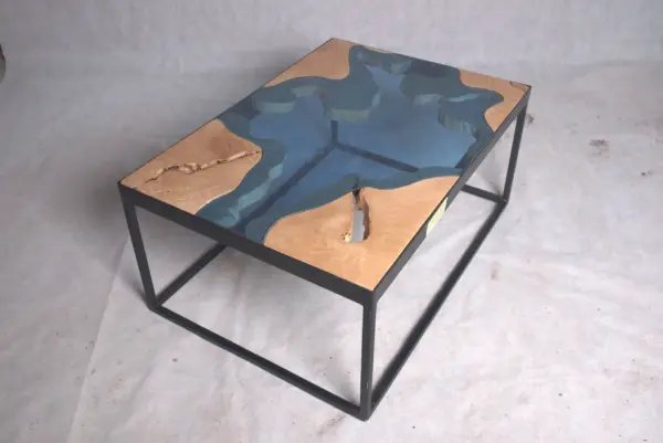 Coffee Table With Blue Glass TIC24 ترابيزة قهوة خشبي مع زجاج فاميه أزرق