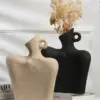 Vase Sholders فازة