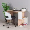 Desk Tacky مكتب