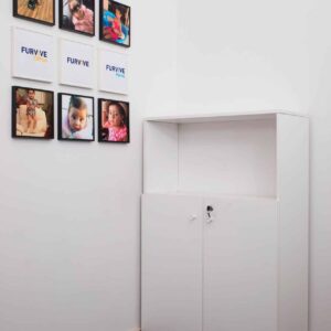 Medium Storage ANYA وحدة تخزين وسط