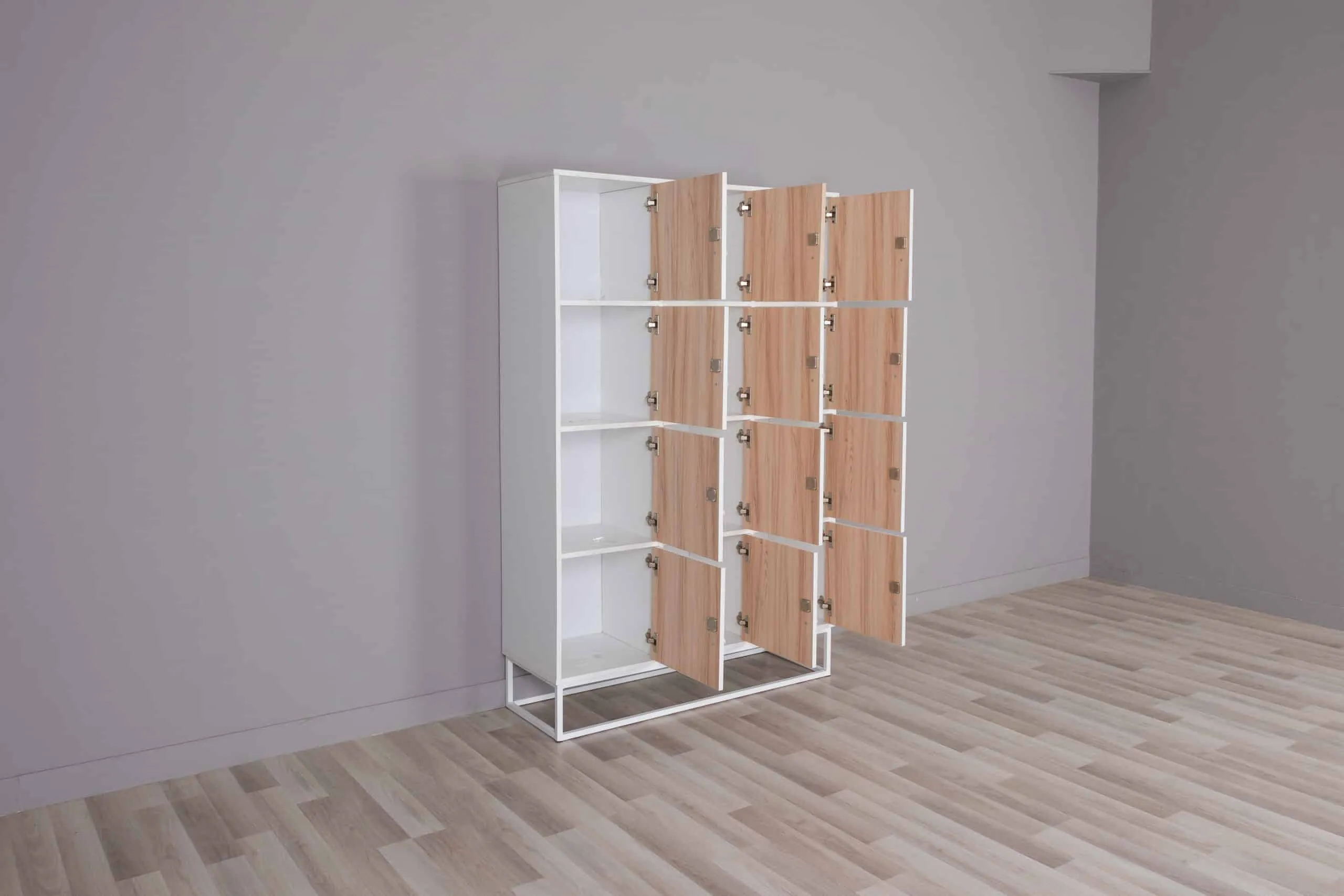 Trible Locker خزانة ثلاثية - Image 4